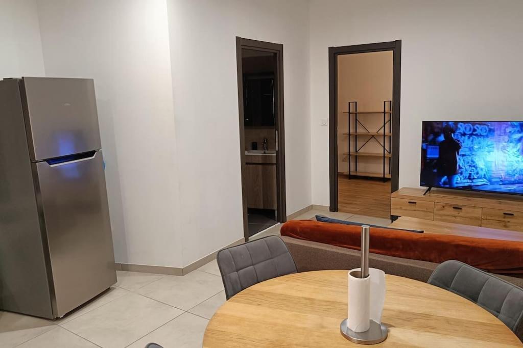 Appartement Confort Equipe Au Coeur De Μπεζιέ Εξωτερικό φωτογραφία